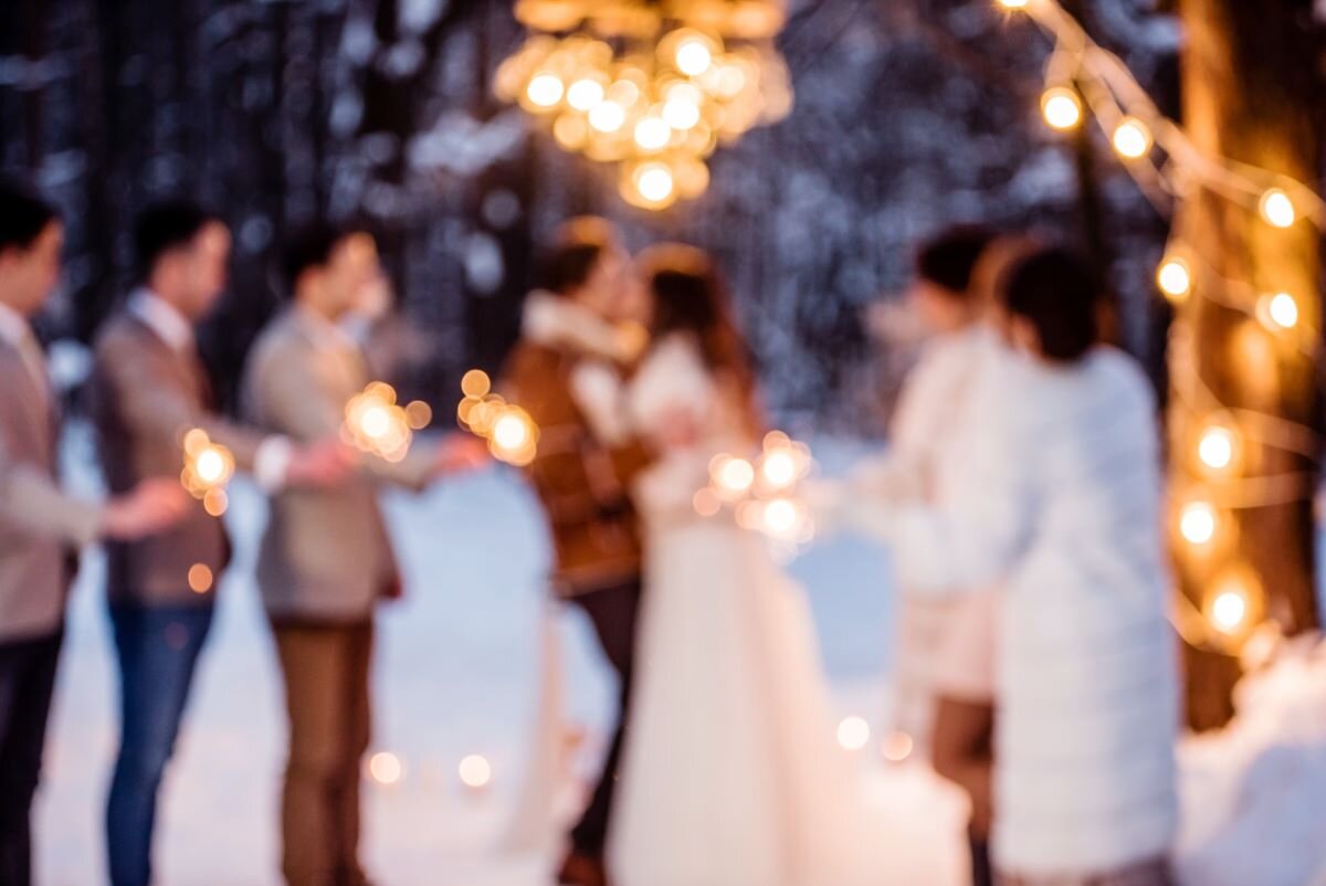 Winterhochzeiten: Eine magische Atmosphäre für den schönsten Tag im Leben - Winterhochzeit: Magische Atmosphäre für einen unvergesslichen Tag