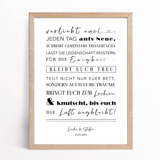 Hochzeitsposter personalisiert &quot;verliebt euch&quot; inkl. Bilderrahmen Holz natur