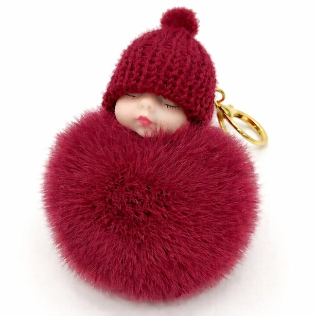 Schl&uuml;sselanh&auml;nger schlafendes Baby mit Fellbommel 12cm bordeaux rot