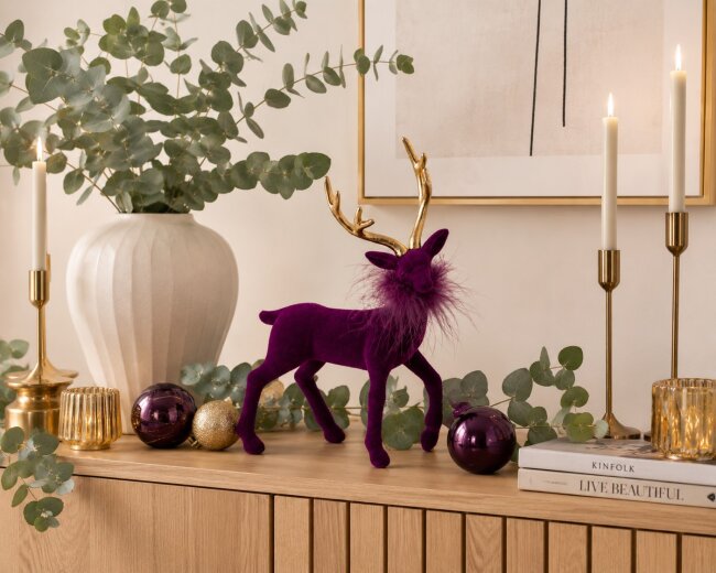 Dekofigur Hirsch mit Gold-Geweih aus Samt in Pflaume H 26 cm